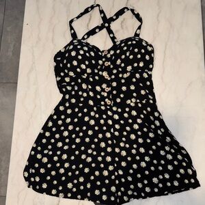 Floral Black Shortset with Daisy Print